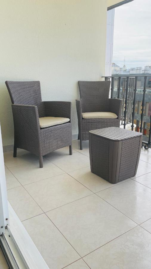 Enjoy Sanxenxo,200M Playa, Balcon Vistas Cies, Piscina & Terraza Azotea,2 Plazas Garaje, 2 Banos, Muy Luminoso, Muy Tranquilo,Muy Equipado, Centrico Apartment Luaran gambar